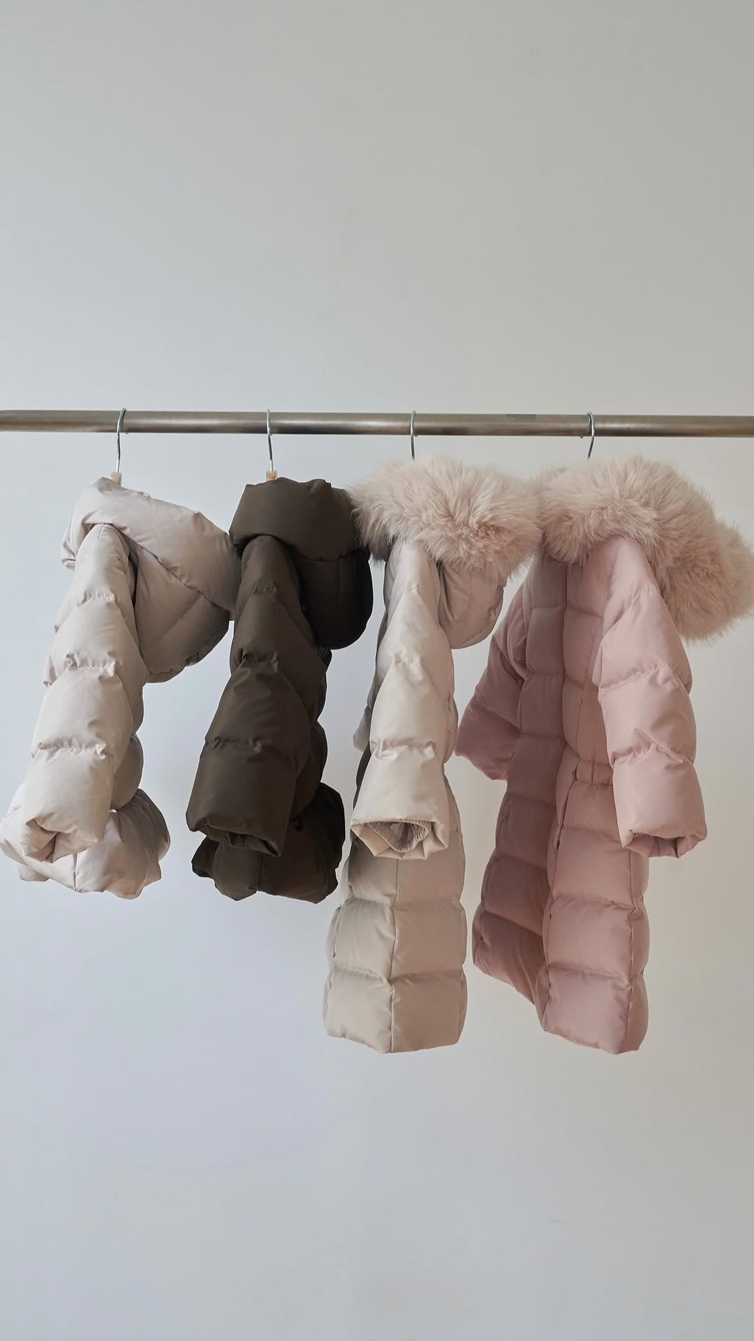 mamanblanc_official 게시물 이미지: 25FW Duck Down Padding 

9월에 촬영이 끝났는데, 드디어 이번주...