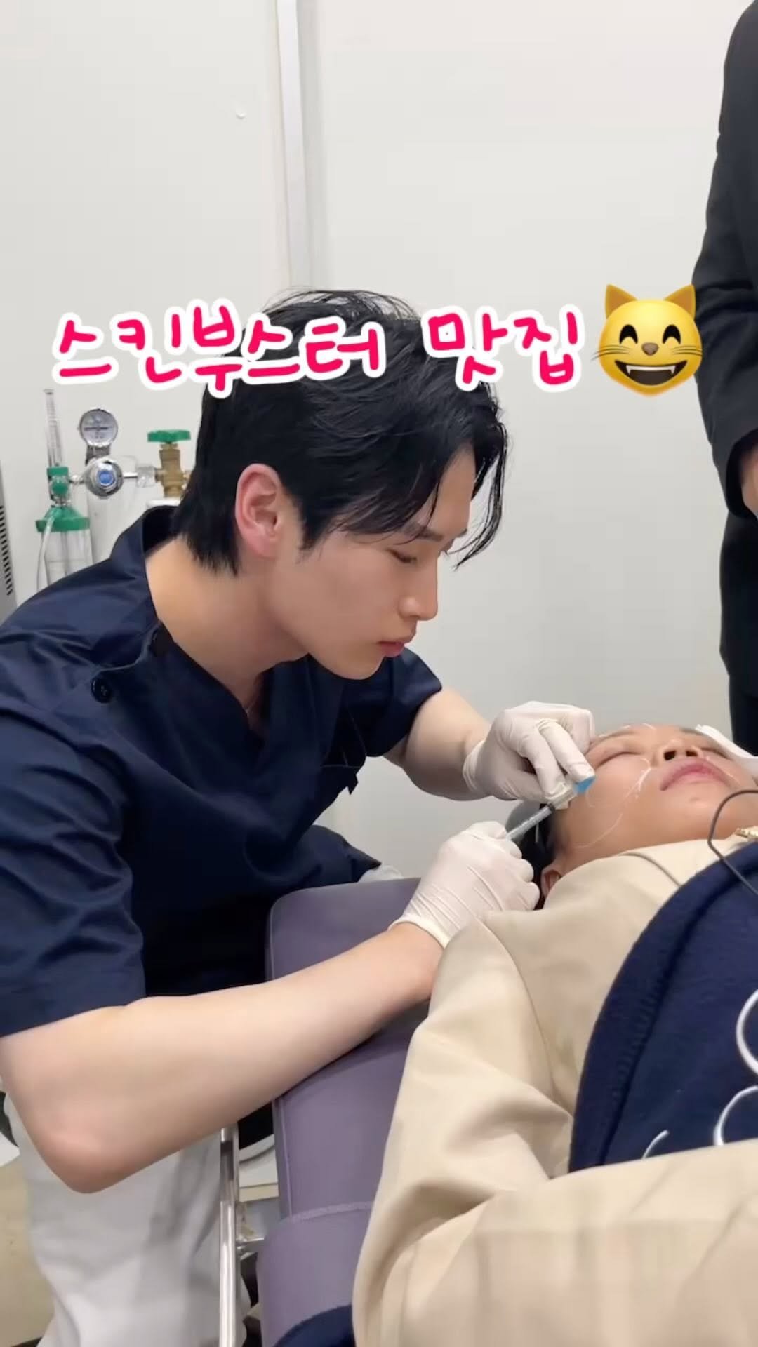 man_in_gown 게시물 이미지: 쉐프는 MZ의사라구😺