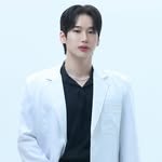 man_in_gown 인스타그램 프로필 사진