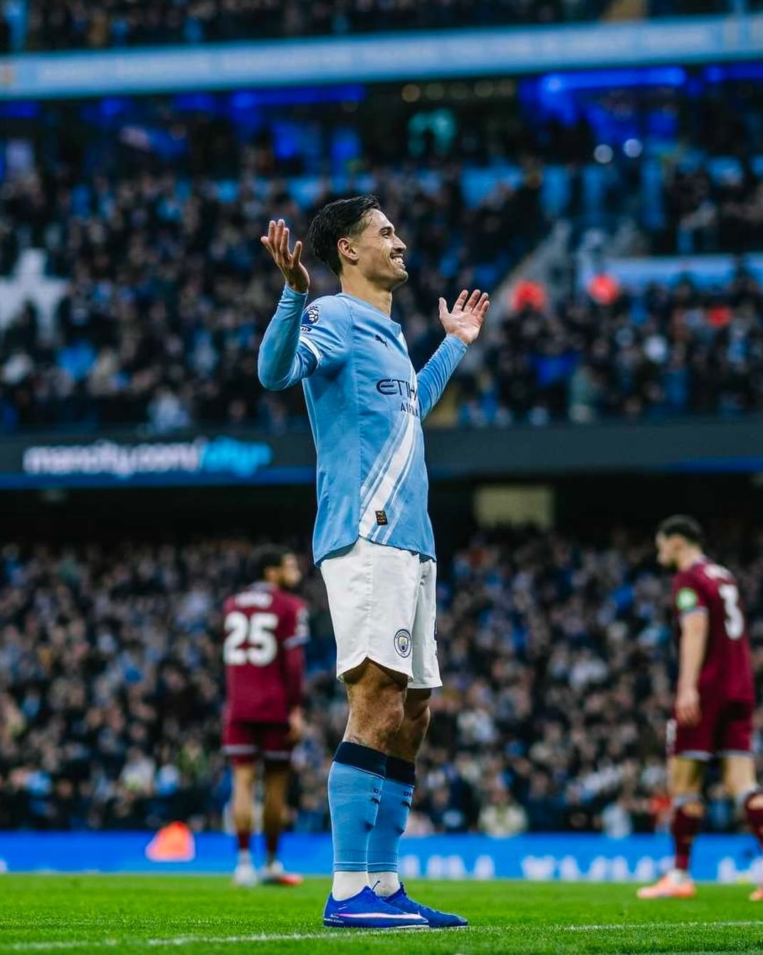 mancity 게시물 이미지: A year ago today, we confirmed the signing of...