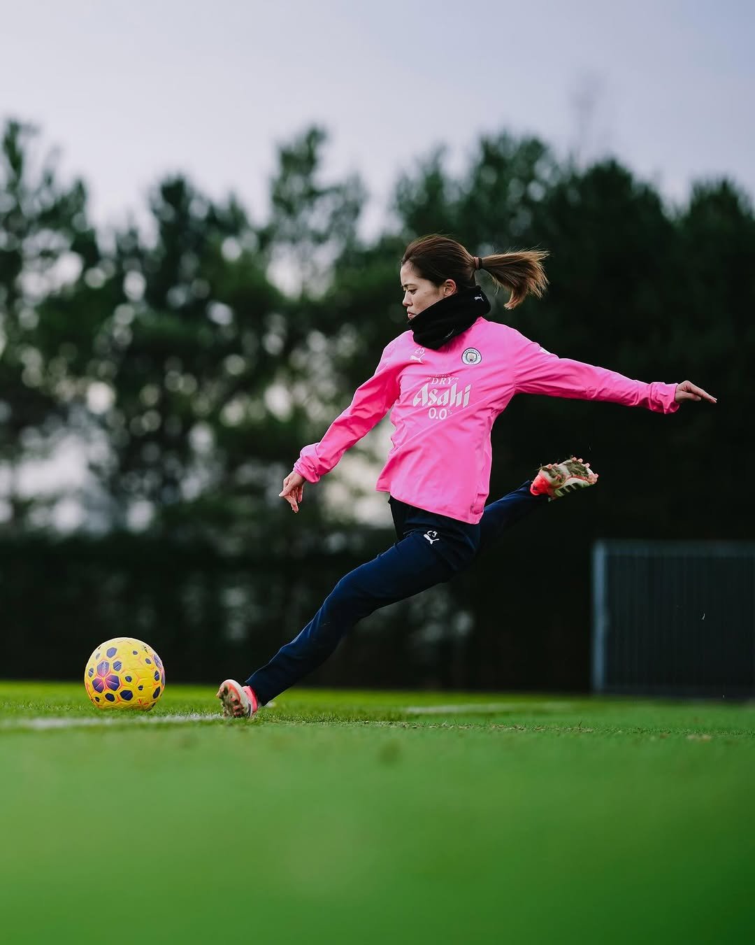 Photo shared by Manchester City Women on January 06, 2026 tagging @yui___hasegawa. May be an image of football, soccer, sportswear, ball, sports equipment, grass, stadium and text.