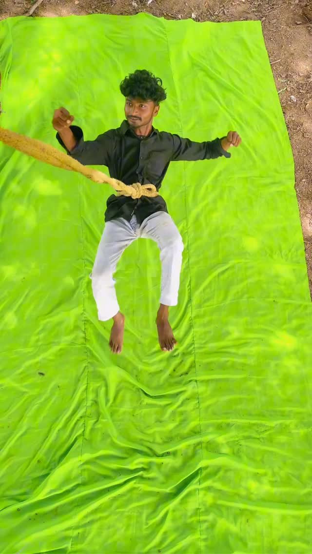 manikanth_fc 게시물 이미지: Behind the scenes 🎥😅

#bahubaliprabhas...