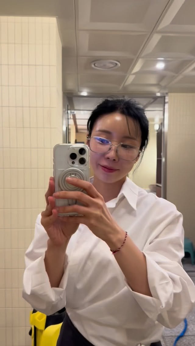 mansionbridge 게시물 이미지: 신혼집 대신 호텔을 매입한다고 했을 때도
그렇게 반대가 많았는데,

2호점 공사를...