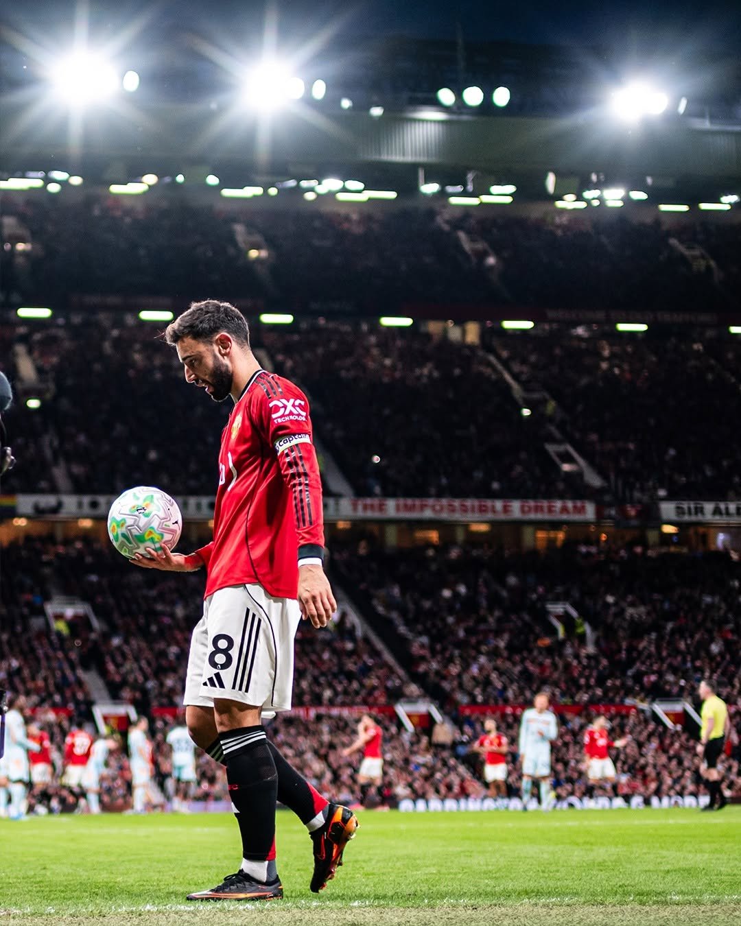 Photo by Manchester United on April 27, 2026. May be an image of football, soccer, stadium and text.