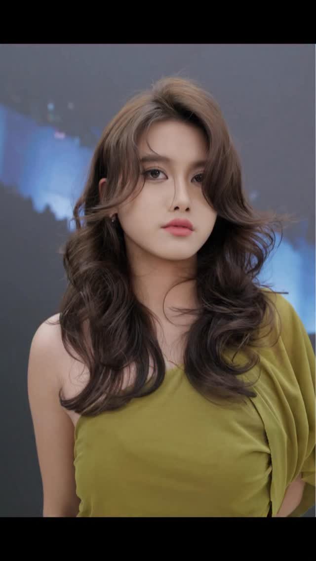 maoqun_ 게시물 이미지: #国风氛围感剪烫 #中国风氛围感烫发 #毛群氛围感烫发...