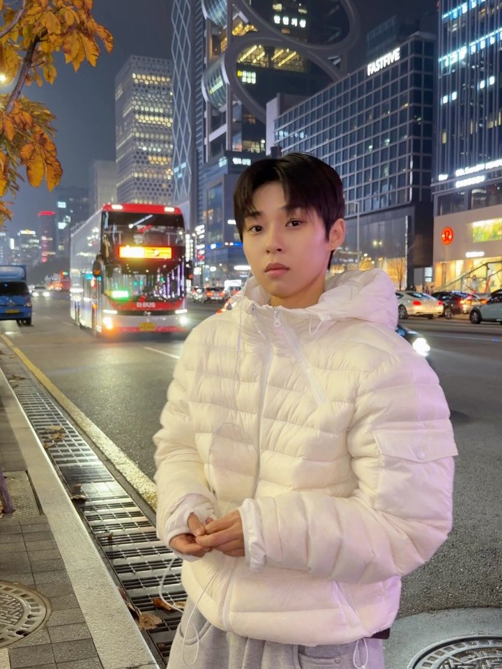 march.eill 게시물 이미지: 어라라..