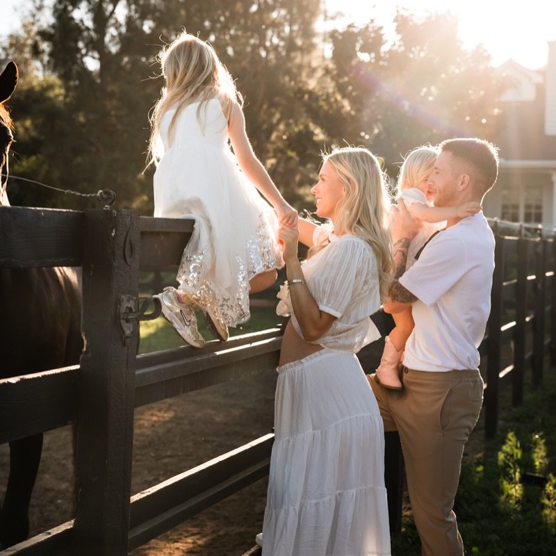 Photo shared by SCARLETT GARTMANN-REUS on April 05, 2026 tagging @marcinho11, and @elena_dotoli. May be an image of child, riding on a horse, horse, pony and text.