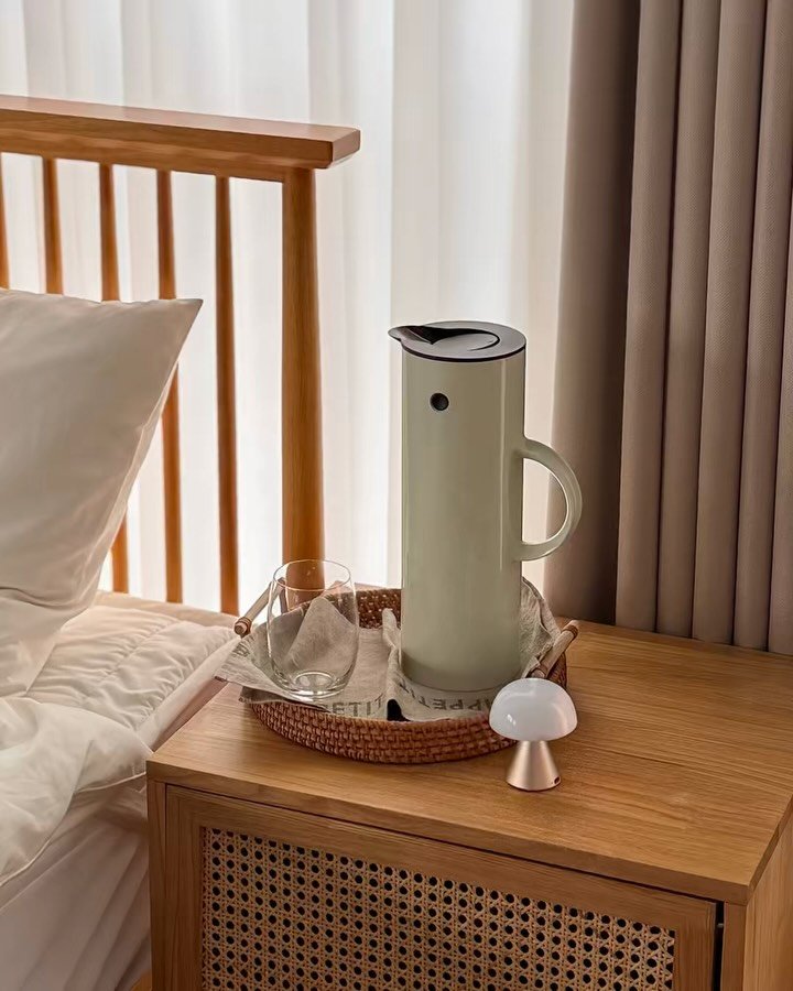 mari__ettle 게시물 이미지: 오랜 시간 동안 사랑받아온
덴마크 디자인의 아이콘, 스텔톤 저그가
드디어 마리에뜰에...