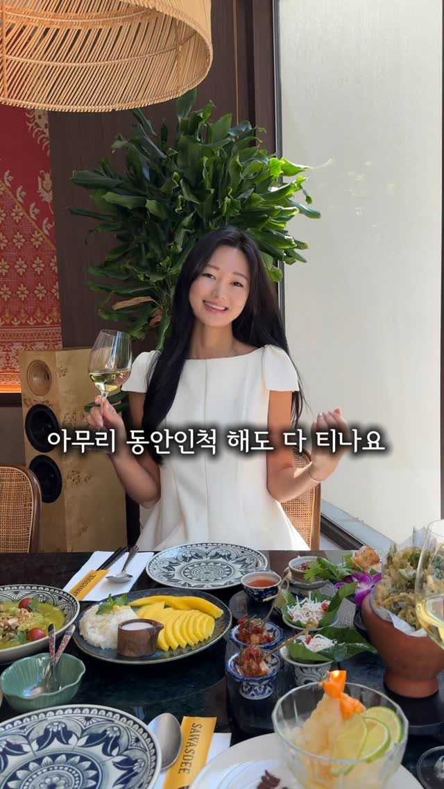 mari_stellaaaaa 게시물 이미지: #광고 동안 관리, 얼굴만 하면 끝일까요? 
여자의 진짜 나이는 
목에서 드러나는...