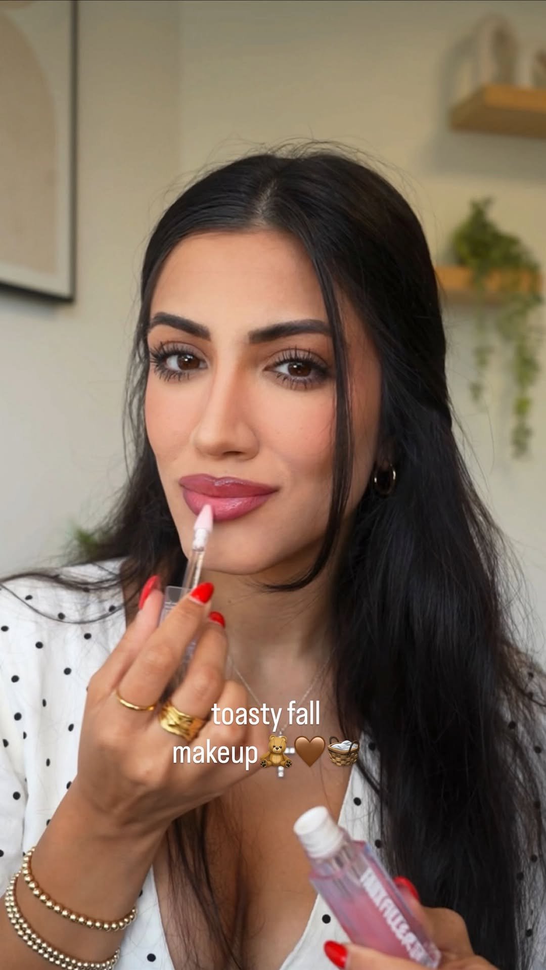 mariaaiellohair 게시물 이미지: fall makeup🤎🤎
@refybeauty primer
@rarebeauty...