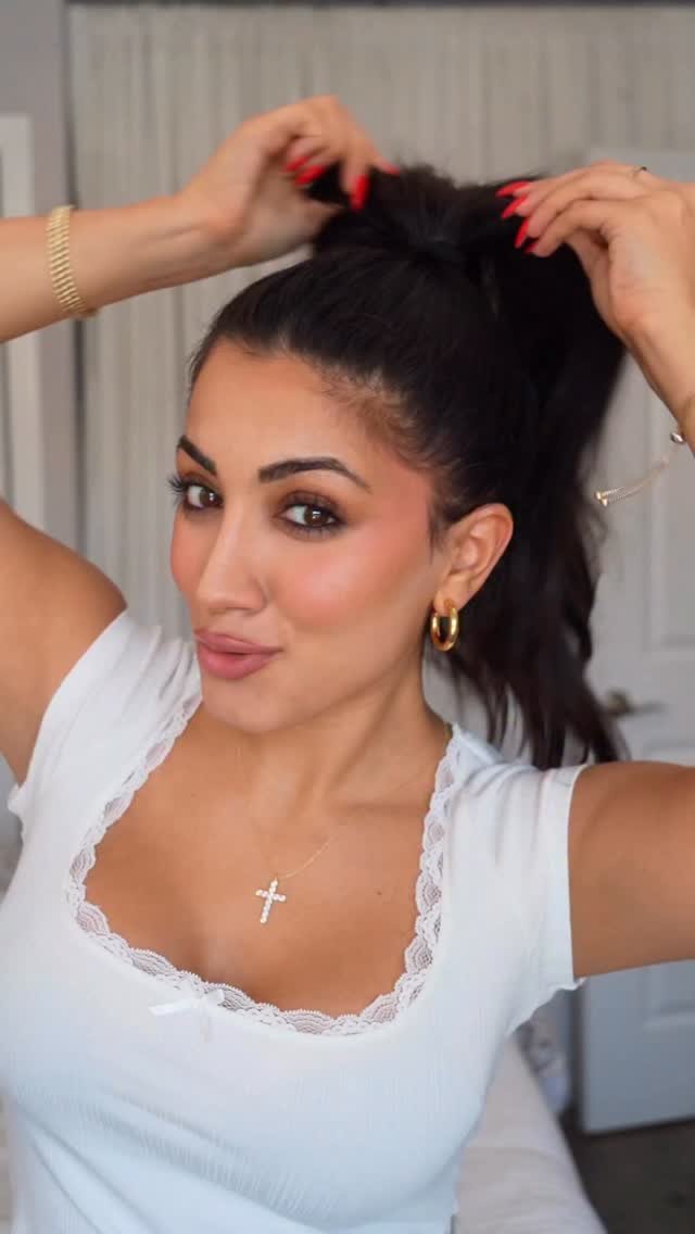 mariaaiellohair 게시물 이미지: Simple Holiday Hairstyles🎄💖

#hair...