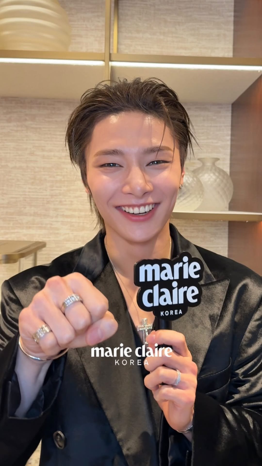 marieclairekorea 게시물 이미지: #마리가간다 새해 인사가 이렇게 달콤할 수 있나요… 아이엔이 전하는 해피 뉴 이어...