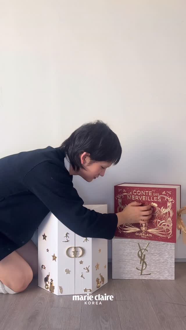 marieclairekorea 게시물 이미지: D-25… D-24…무엇을 기다리는 걸까요? 바로 홀리데이죠. 설레는 마음을 담은...