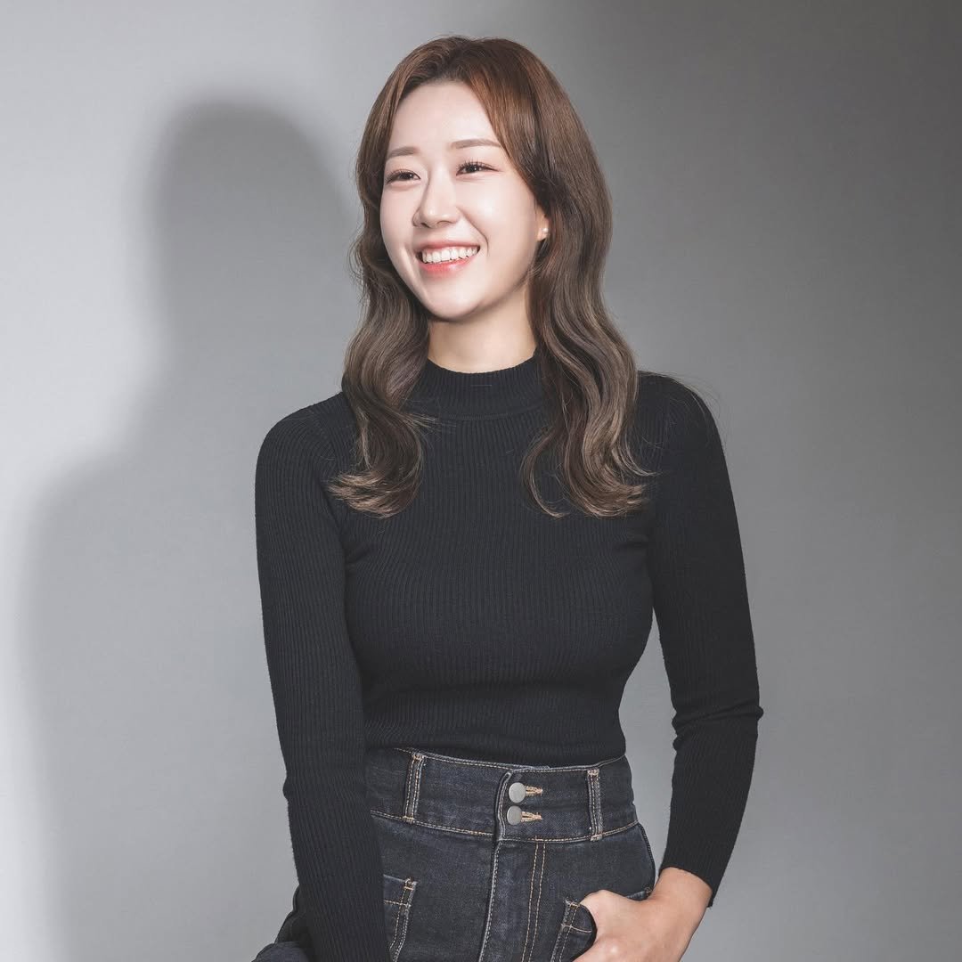 Photo shared by 마케팅뷰 | 인스타 컨설팅 | 릴스 대행 on October 26, 2023 tagging @running_byeol2, @sosom.studio, and @sosom.portrait.