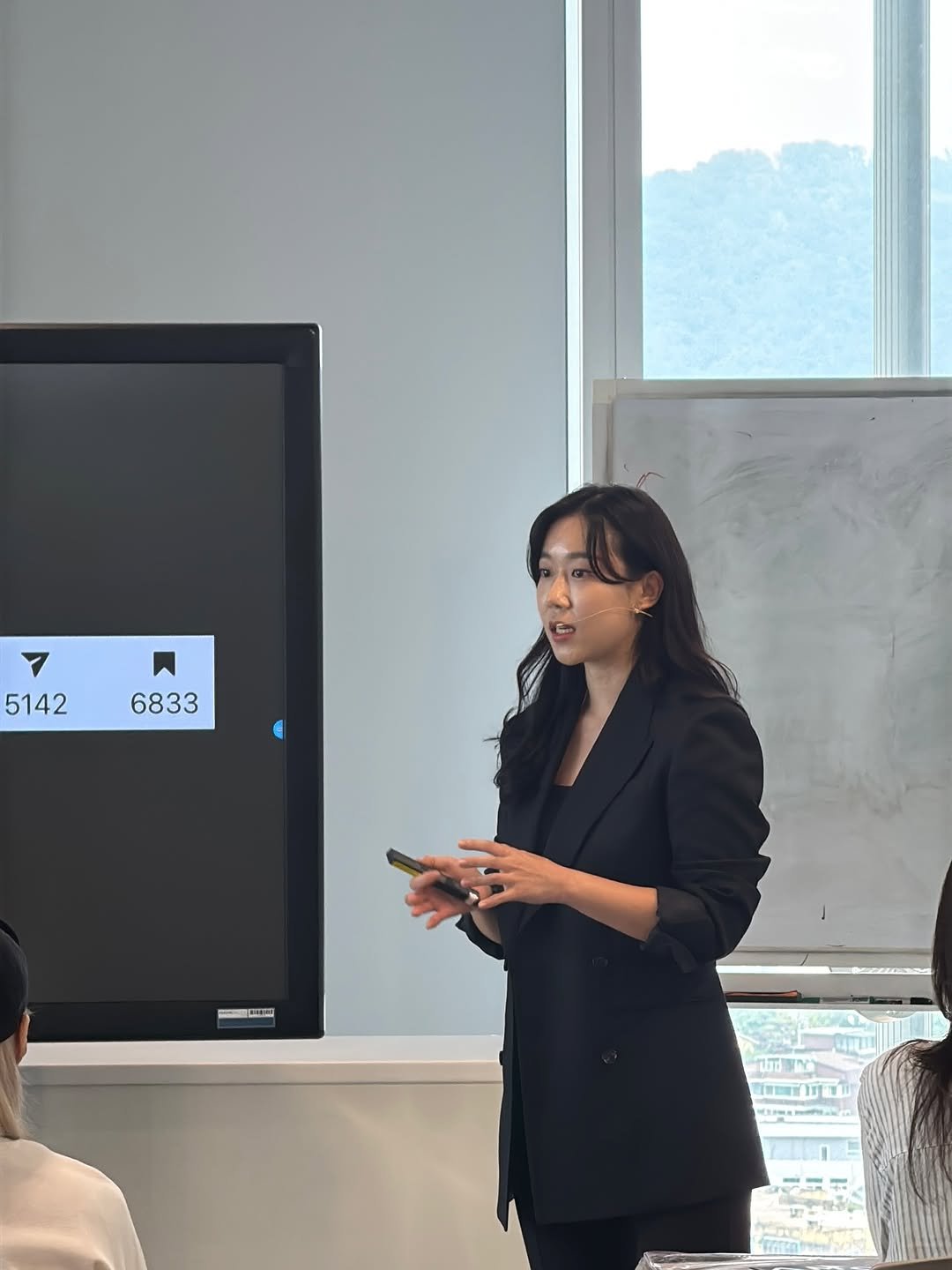 Photo by 마케팅뷰 | SNS로 돈 버는 법 | 그룹 컨설팅 on June 08, 2025.