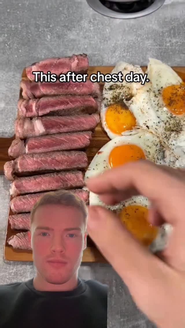 marknelligan 게시물 이미지: This after chest day.

DM me “SHRED” for 1-1 coaching!