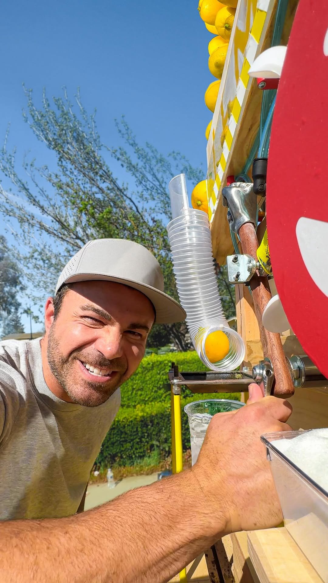 markrober 게시물 이미지: Engineering a $1 Cup of Lemonade...