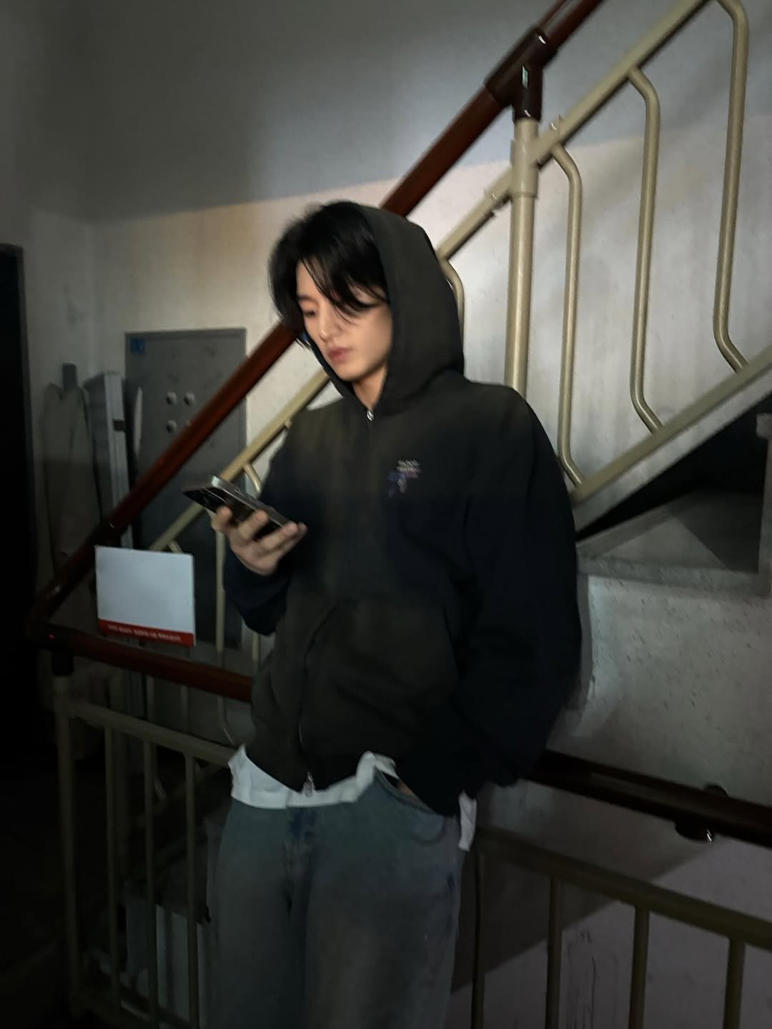 Photo shared by 주윤찬 on December 22, 2025 tagging @temporaryuniverse.official.