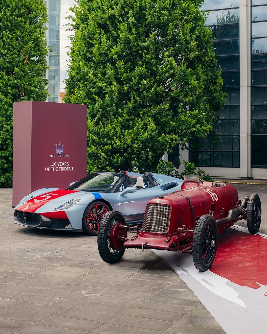 maserati 게시물 이미지: Heritage, reimagined.
At home in Modena, we...
