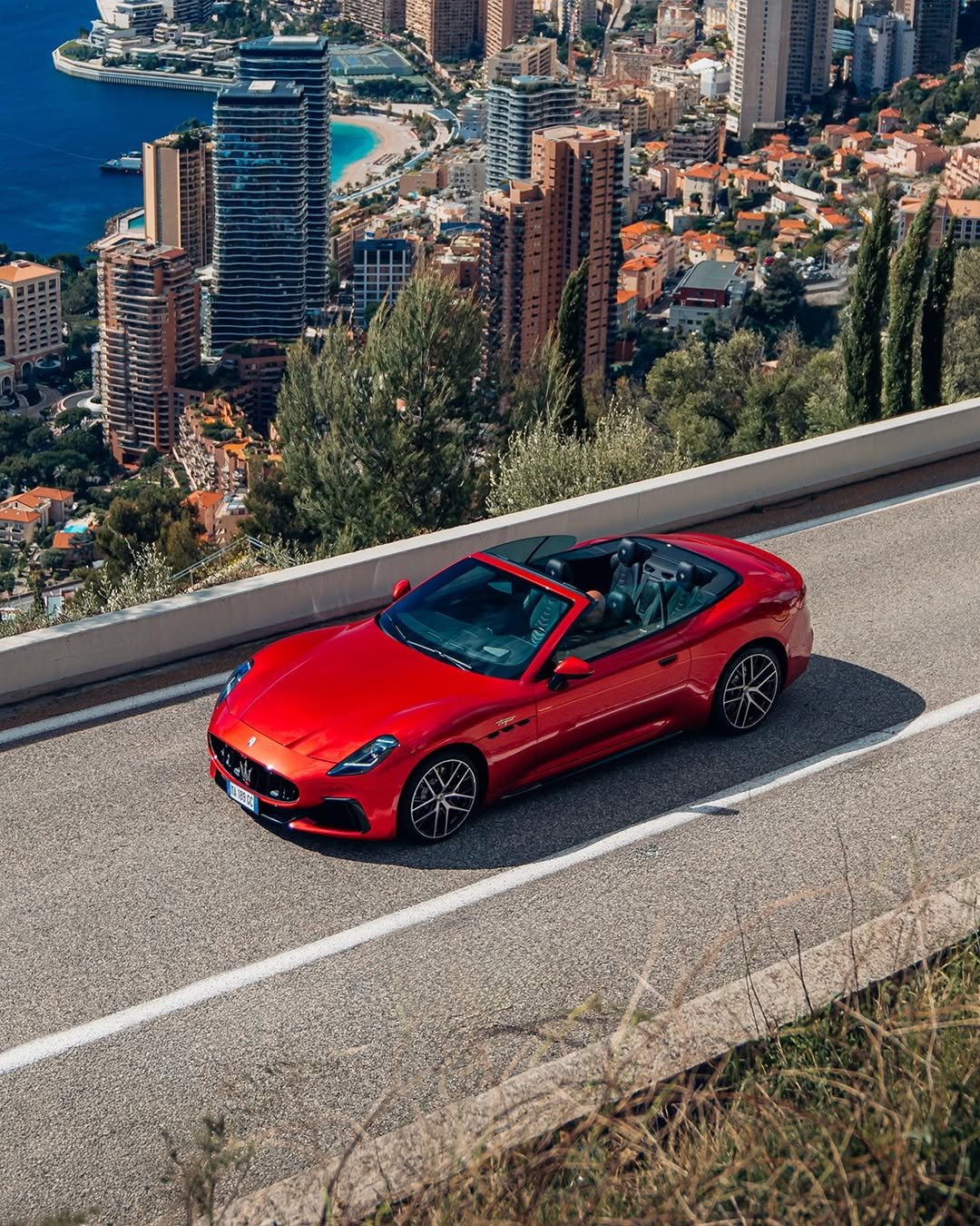 maserati 게시물 이미지: Sunglasses not included. 
Irresistible...