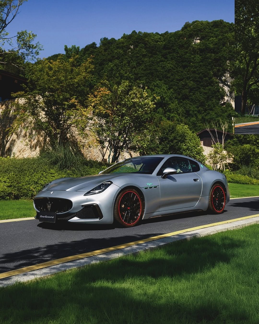 maserati 게시물 이미지: Roads surrounded by greener landscapes and...