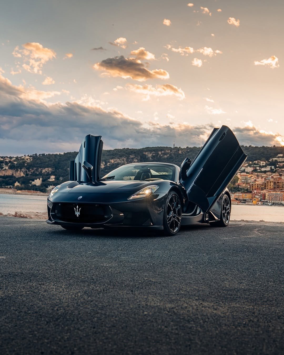 maserati 게시물 이미지: An Italian sculpture with a carbon-fiber...