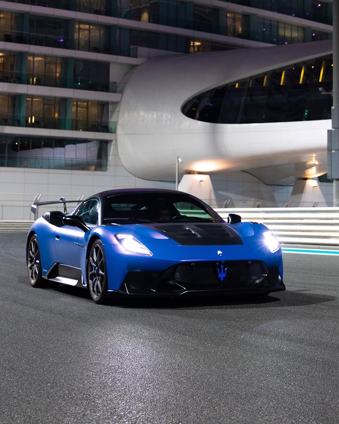 Photo by Maserati Japan | マセラティ ジャパン on April 23, 2026. May be an image of roadster, wheel, race car, road and text.