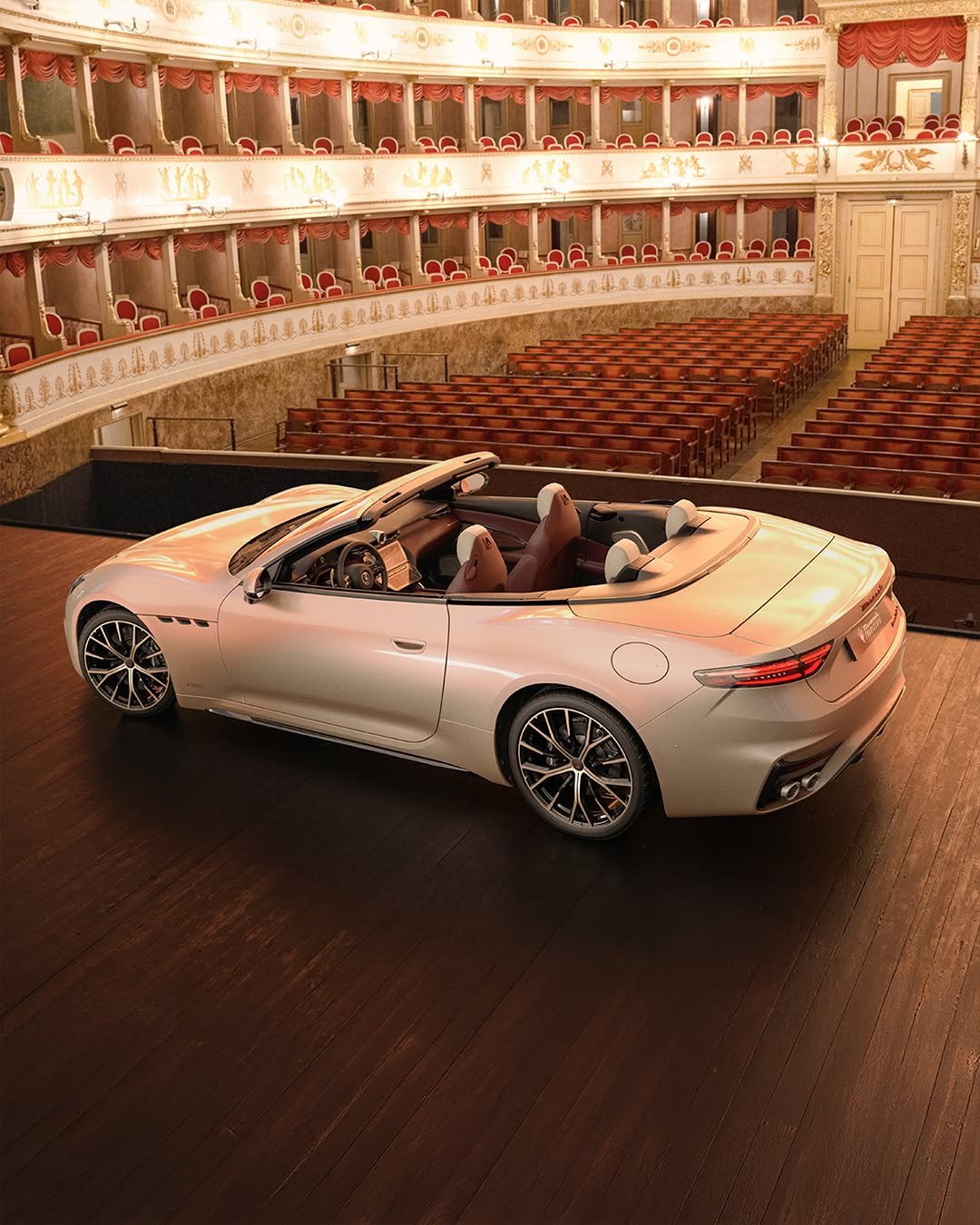 Photo by Maserati Japan | マセラティ ジャパン on December 31, 2025. May be an image of car, convertible, roadster and text.