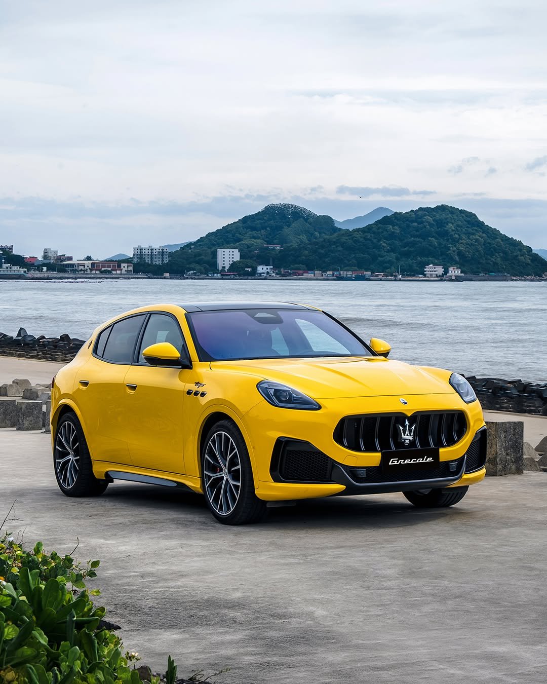 maseratijp 게시물 이미지: Grecale
少し早く目覚めた朝
静寂を独り占めする贅沢なひととき

詳細はプロフィールのリ...