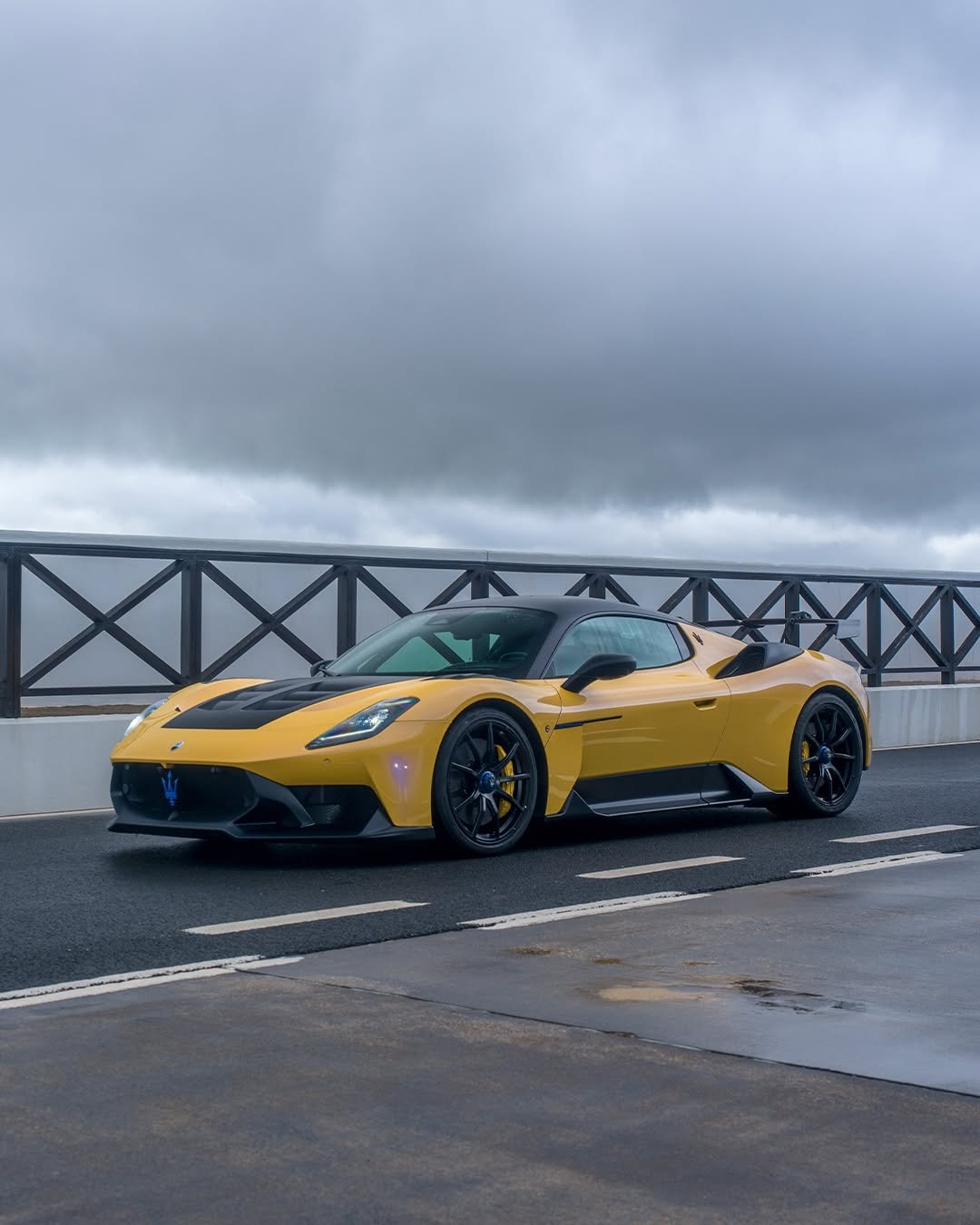 Photo by Maserati Japan | マセラティ ジャパン on February 11, 2026. May be an image of convertible, roadster, race car, wheel, road and text.
