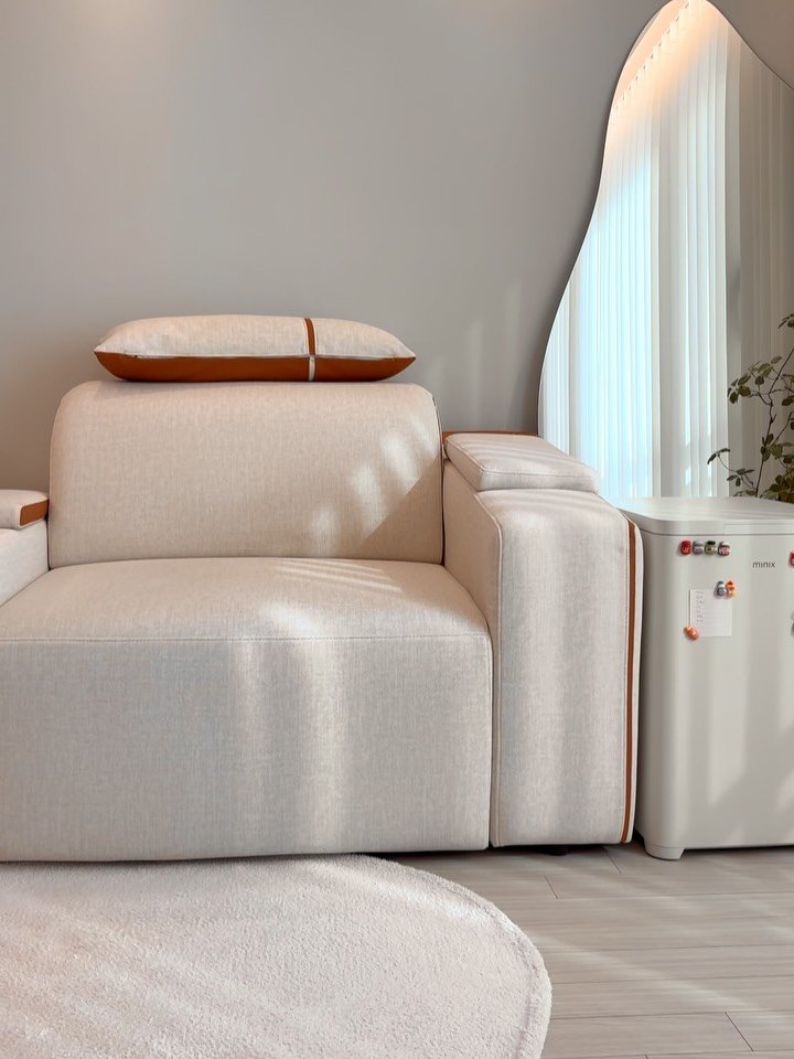 masnangu_ 게시물 이미지: 품절대란으로 없어서 못 샀던
미닉스 더 시프트 미니김치냉장고 ❄️

요즘 김장 보단...