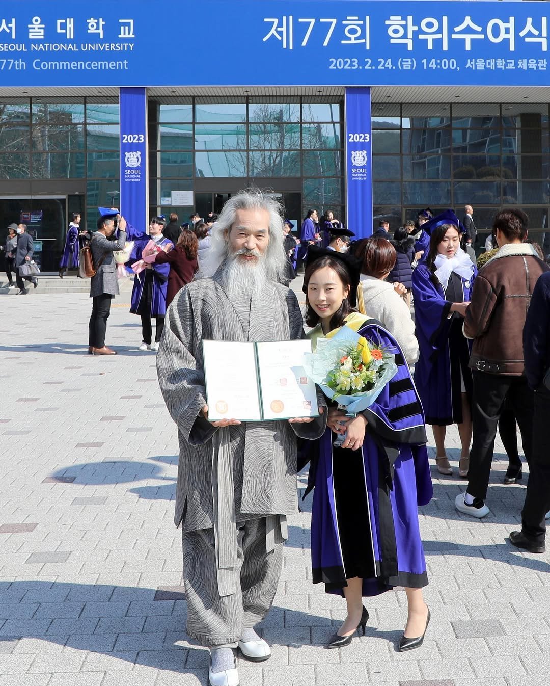 master_yujin 게시물 이미지: 2023년 2월 24일🎓
감사한 순간들의 기록
.
.
.
#서울대 #박사 #졸업...
