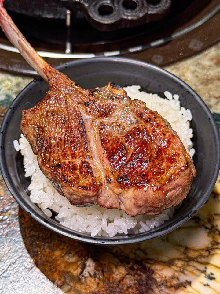 mat.planner 게시물 이미지: 신사역 미친 조합,, 우니 + 관자 + 양고기 삼합!
어린양만 사용해 잡내 없이...