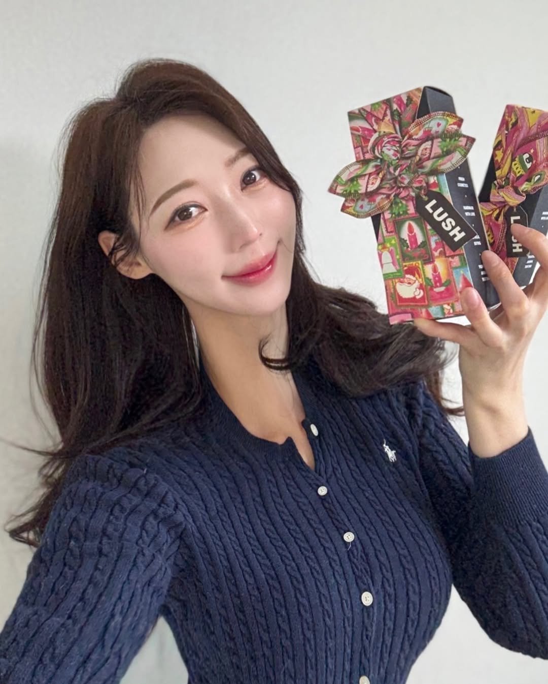 Photo shared by 은지 on December 12, 2025 tagging @lushkorea. May be an image of text that says '000 LUSH LUSH H'.