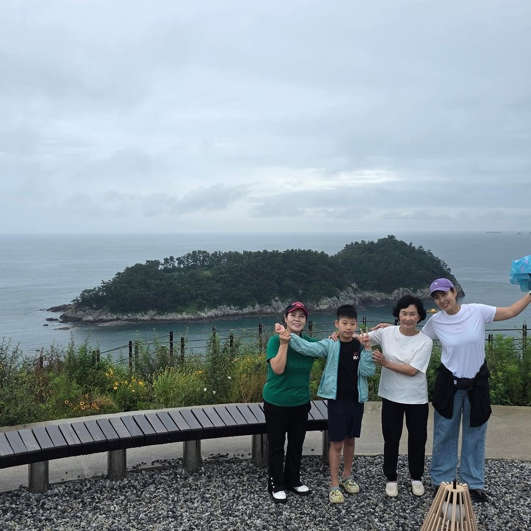 matkim_project 게시물 이미지: #남해쏠비치
풍경이 다 했네~
수모 안써도 되는 곳에서도 수모쓰고 열수하는 아들과 나🥰🥰