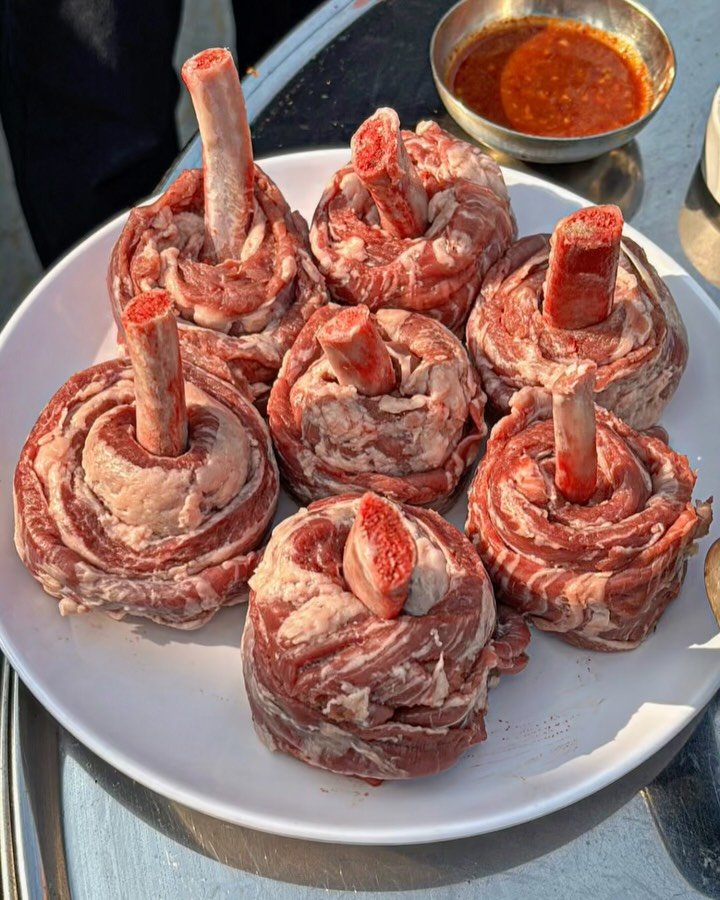 matkook_ 게시물 이미지: 데굴데굴 굴려먹는 갈매기 맛집

익선동에서 갈매기 제일 맛있는 곳은 여기에요.....