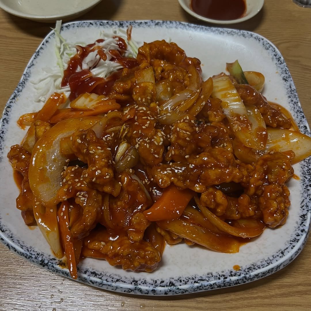 Photo by 맛나뇽 on December 08, 2025. May be an image of food and text.