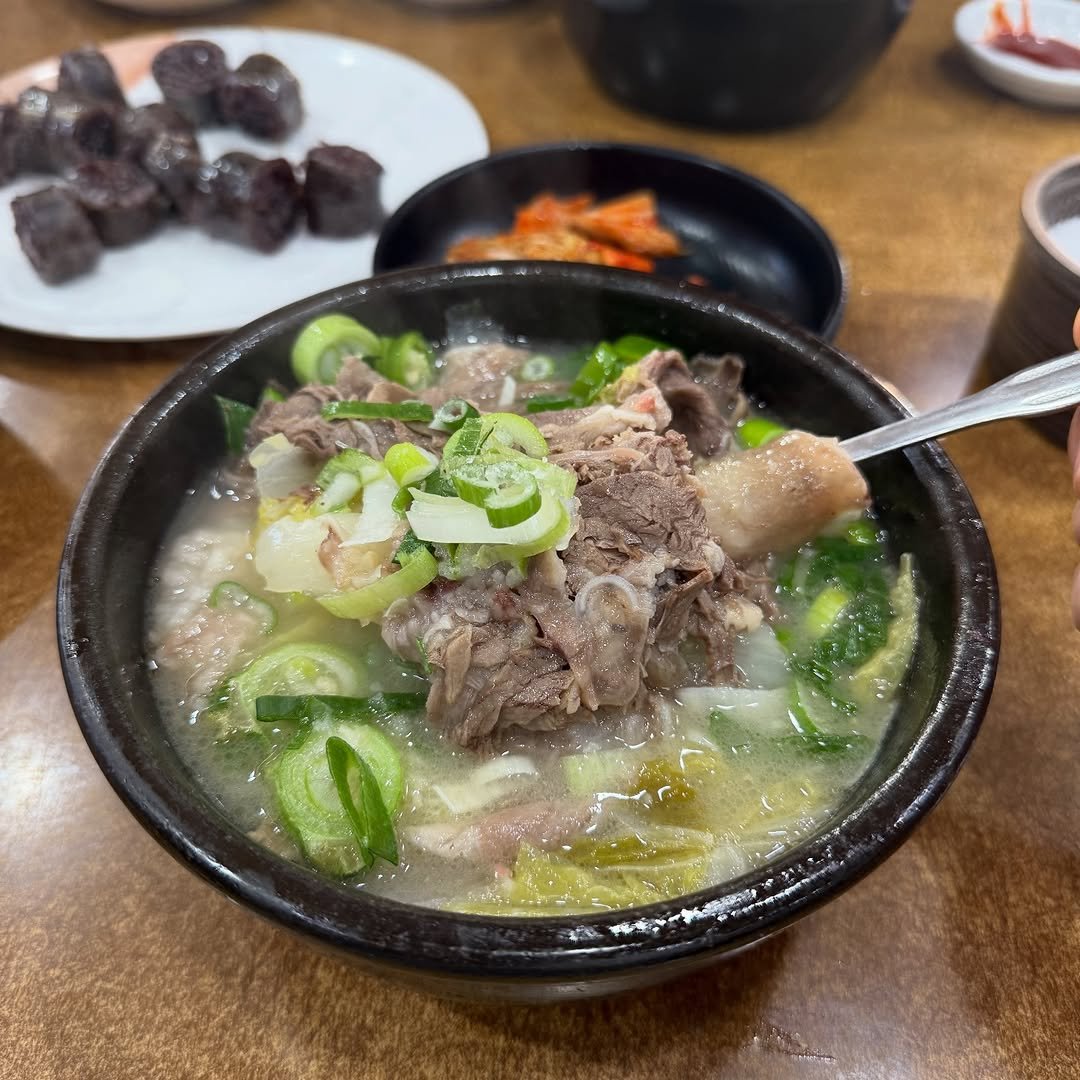 Photo by 맛나뇽 on December 09, 2025. May be an image of congee, stew and text.
