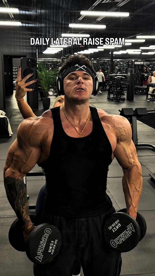 mattgreggo 게시물 이미지: Daily lateral raise spam HWMF ⚒️ 

Also, daily...