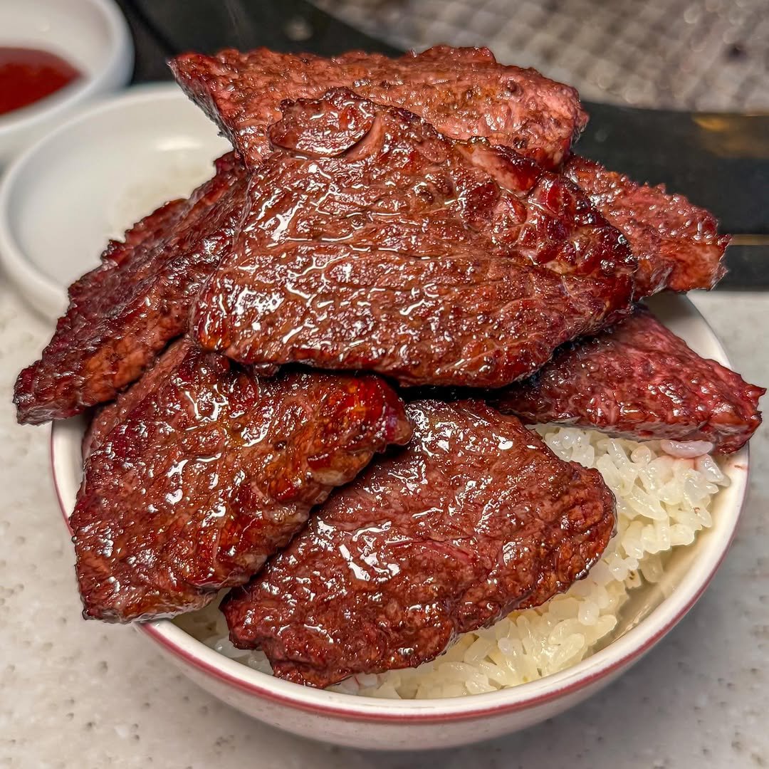 matzip_spoiler_ 게시물 이미지: 로컬 주민들도 줄서서 먹는 소고기집🥩
안가면 손해보는 강동구 대표 갈비살...