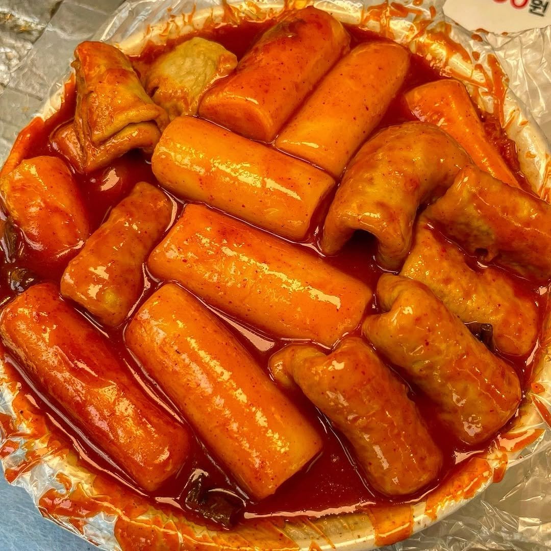 Photo by 맛집 스포일러 - 윤쌤 | 먹스타그램 on October 10, 2025. May be an image of sausage and text.