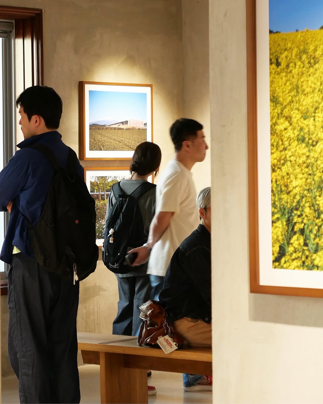 maumsanchaek 게시물 이미지: 연희동, 풍경으로의 건축
—
”주변을 빙빙 돌며 ’바로, 그때‘를 기다리다가
안으로...