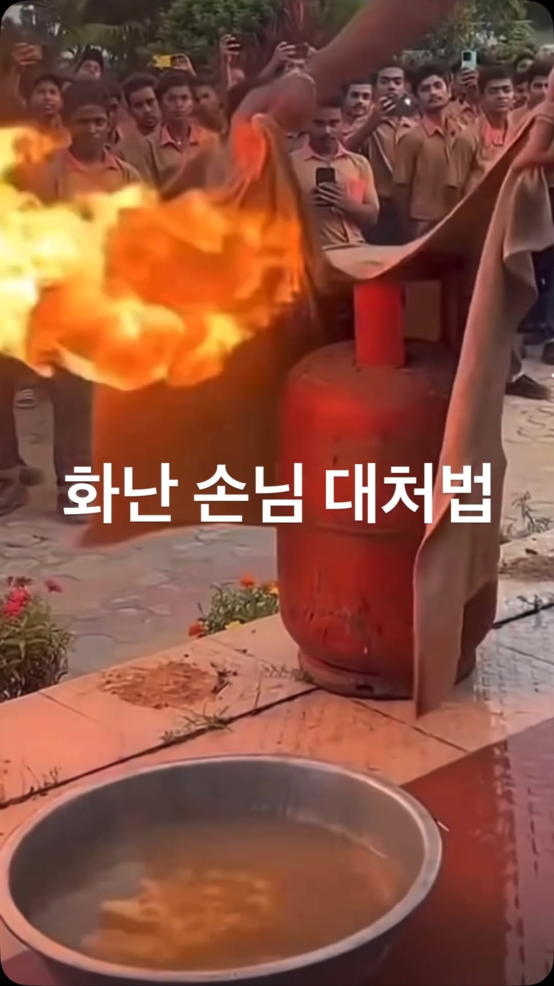 mavinos_yc 게시물 이미지: #굳띵즈
.
감당이 안될 정도로 화가난 고객님은
쉽게 진정이 되지않는 경우가...