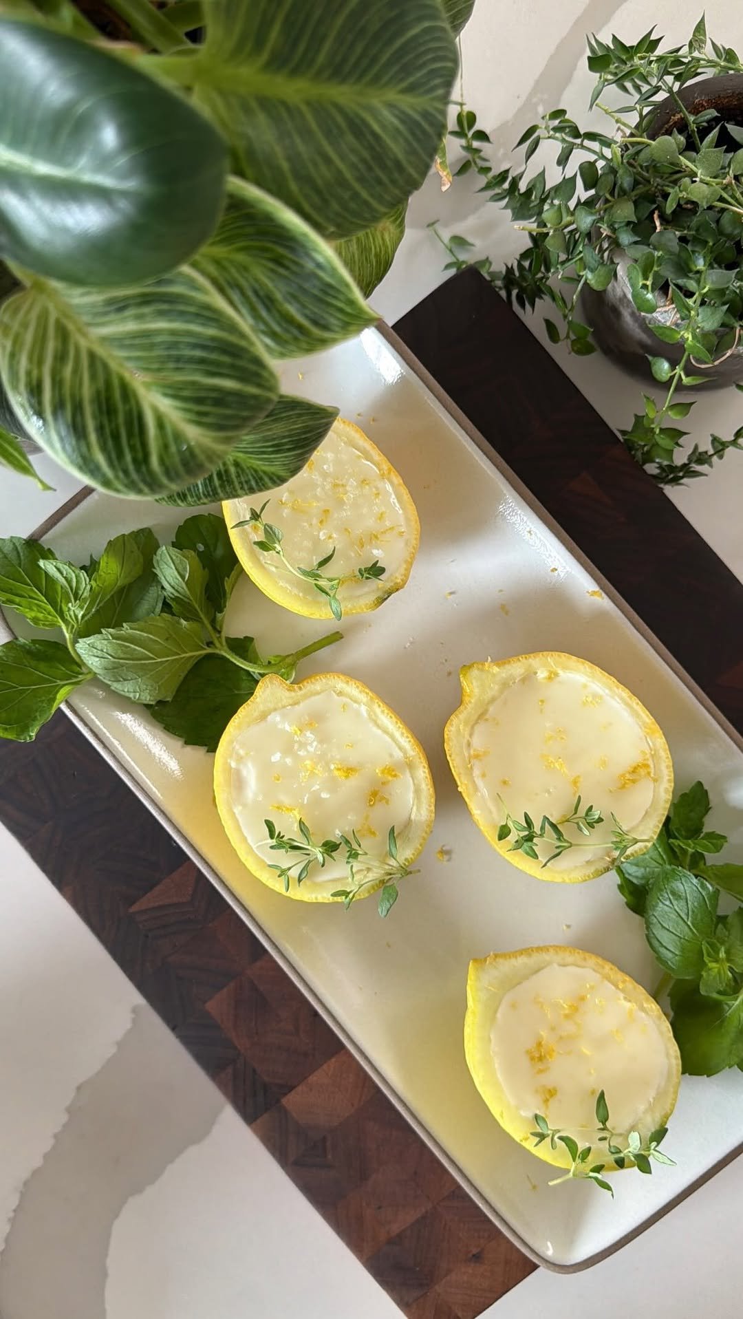 maxiskitchen 게시물 이미지: Lemon possets ✨

My debut cookbook is...
