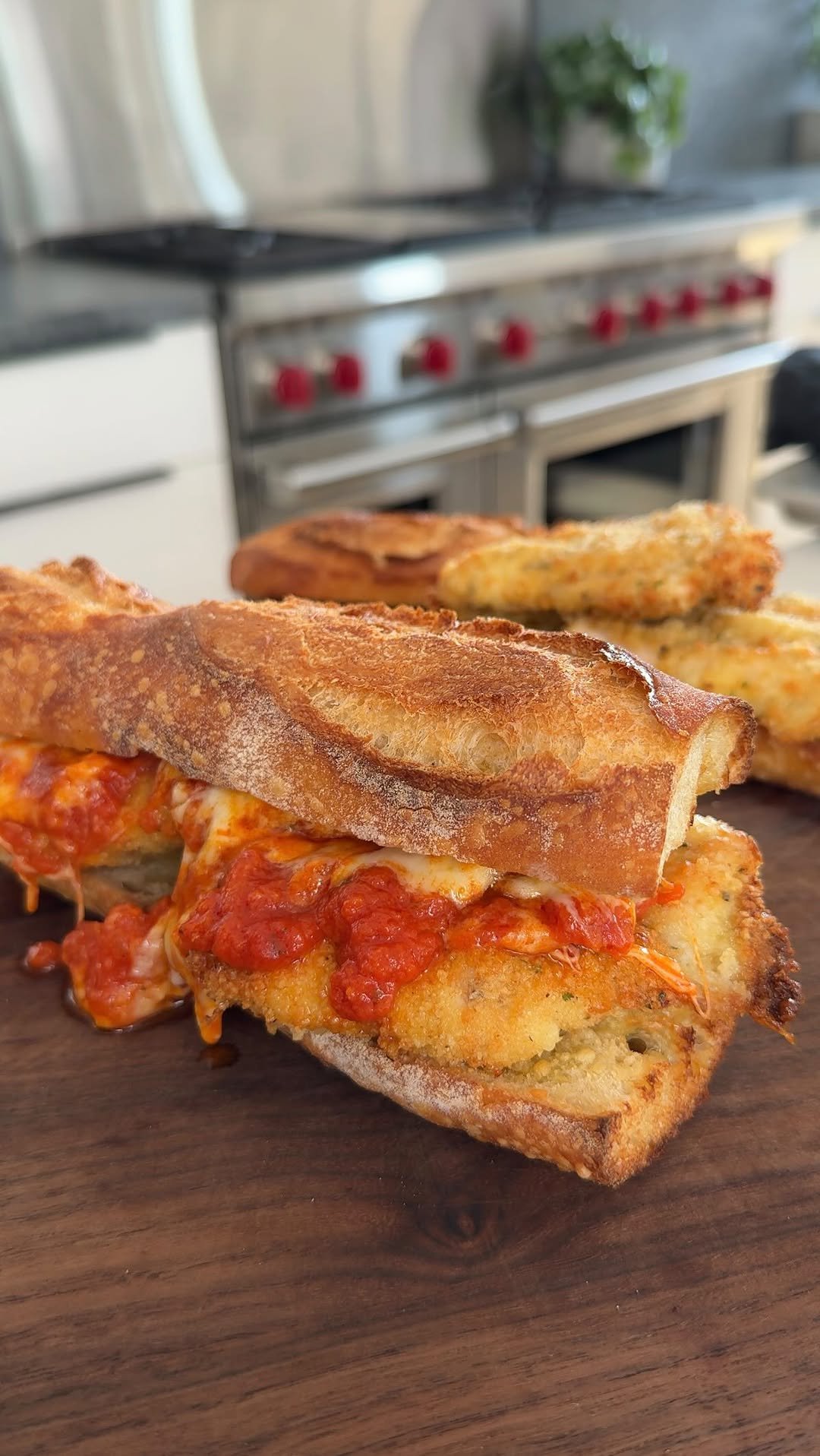 maxiskitchen 게시물 이미지: Chicken parm sandwich✨ 

My debut cookbook is...