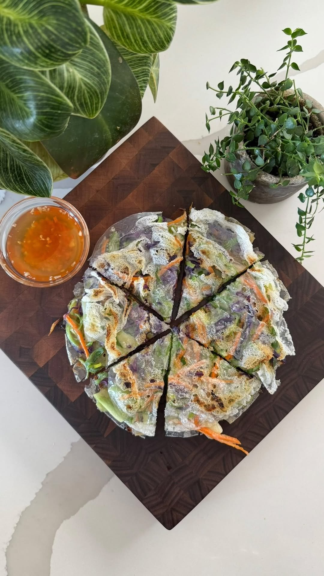 maxiskitchen 게시물 이미지: Crispy rice paper pancake✨

My debut cookbook...