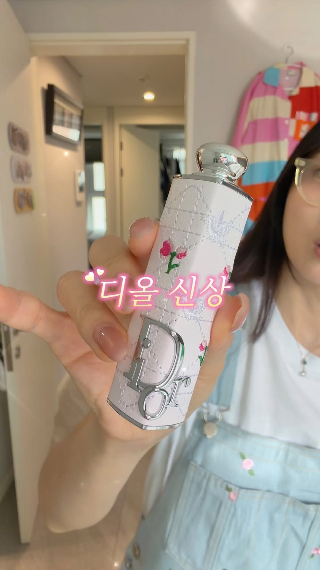 maybeeeeeen 게시물 이미지: 디올 뷰티 신상 폼 미쳐따..🫢
친한 언니 선물 사면서 저도 같이 샀는데 
오…...