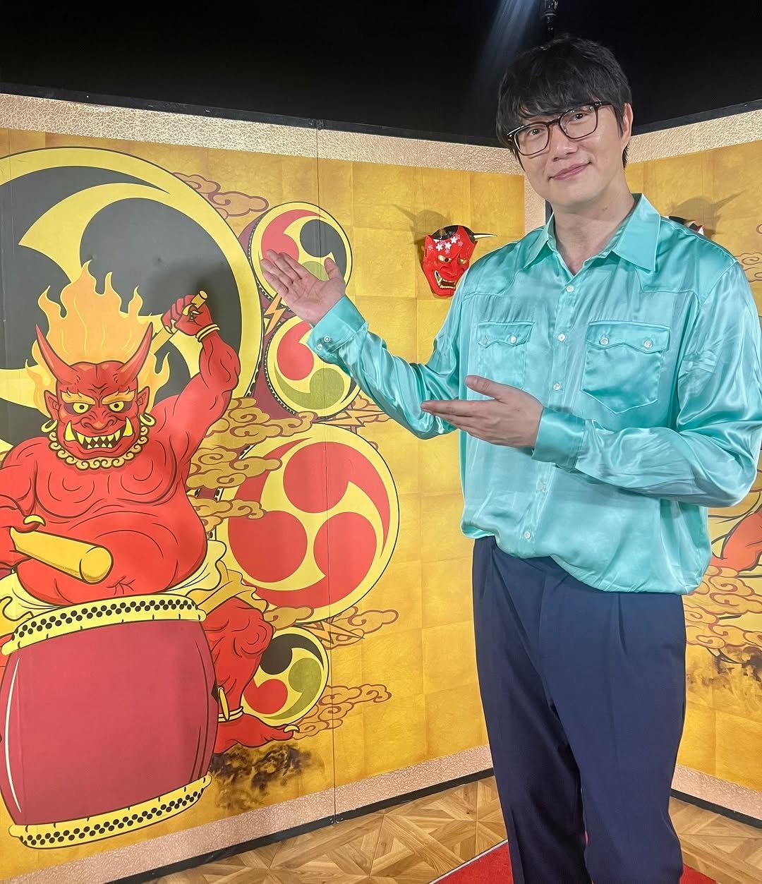 Photo by 성식영 on December 06, 2025. May be an image of barong, costume and text.