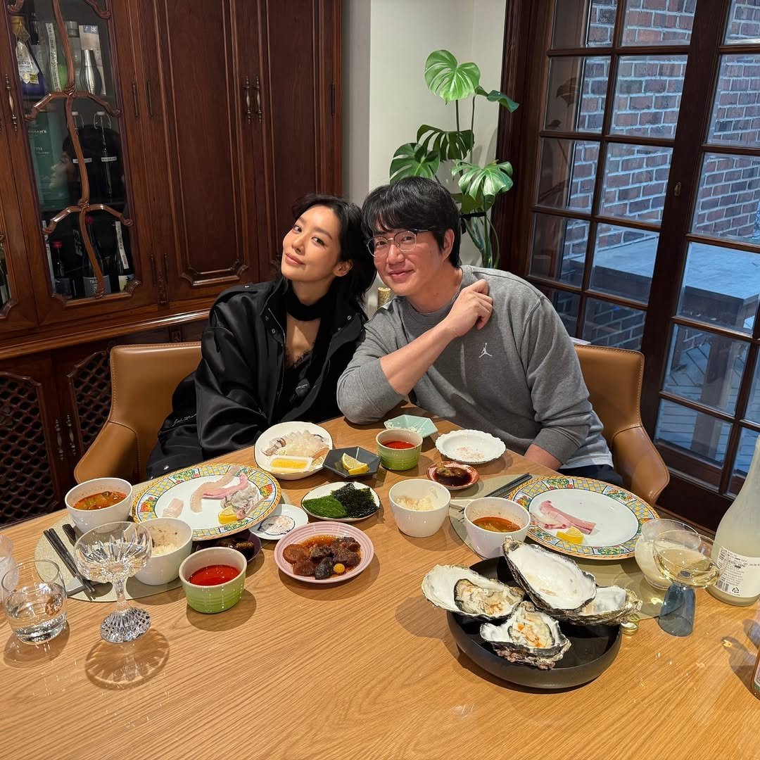 Photo by 성식영 on January 26, 2026. May be an image of hot pot, fondue, dining table, pot and text.