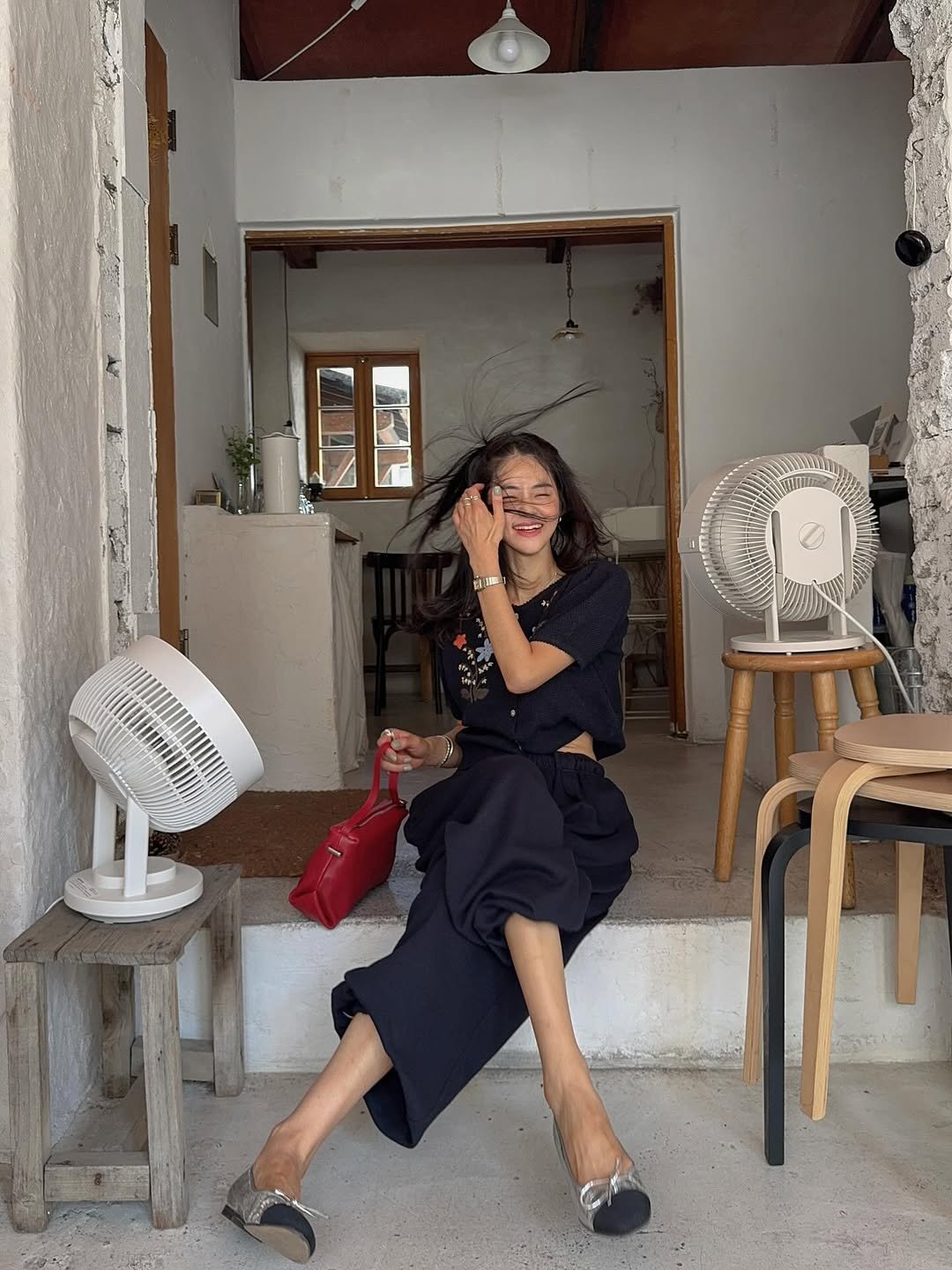 Photo by 메이메이 / maymay on August 11, 2025. May be an image of 1 person, slingback shoes, dress and text.